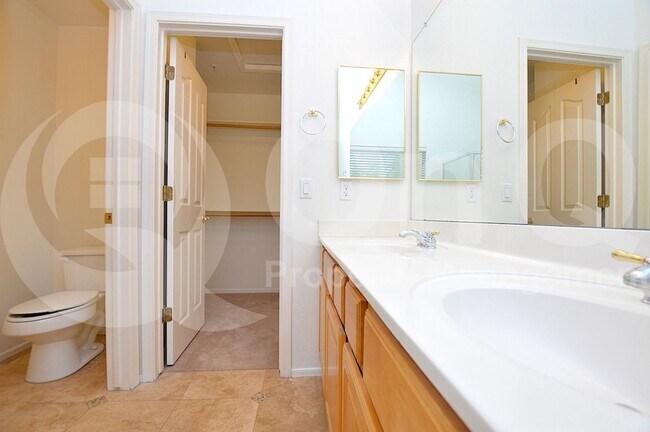 Building Photo - 10253 E Penstamin Dr