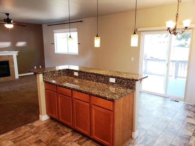 Building Photo - Lovely 3 Bedroom Home with 2 Car Garage