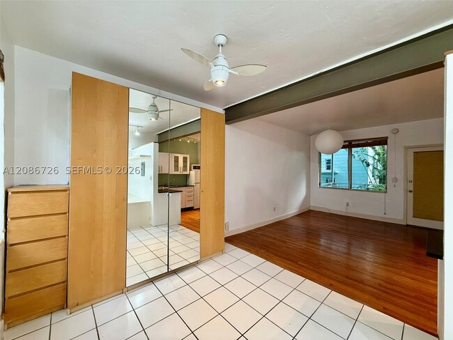 Building Photo - 135 3rd St