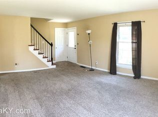 Building Photo - Nice 4 bedroom 2 bath located in Graymoor/...
