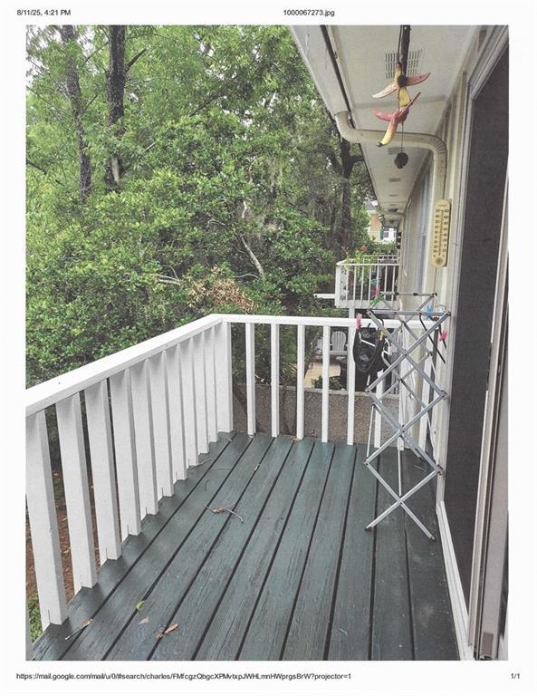 Building Photo - 98 Mallery St