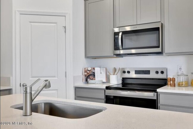 Building Photo - 3471 Humphrey St