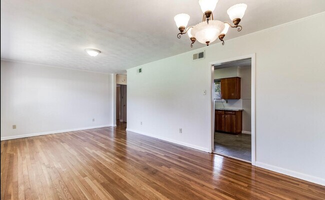 Building Photo - Lafayette Rental 4 bedroom