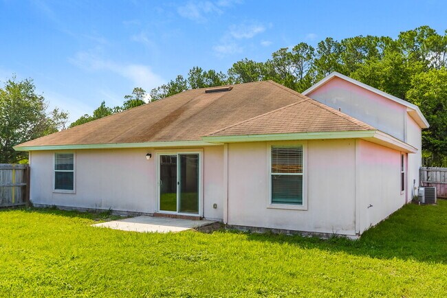 Building Photo - 3621 Arava Dr