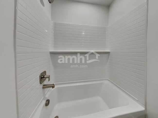 Building Photo - 5003 Washington St SE