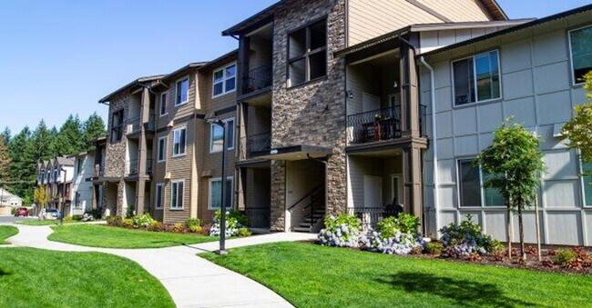 Building Photo - 1 bedroom Townhome with attached garage