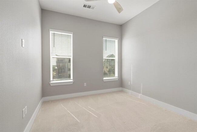 Building Photo - 4501 Jackson Ave