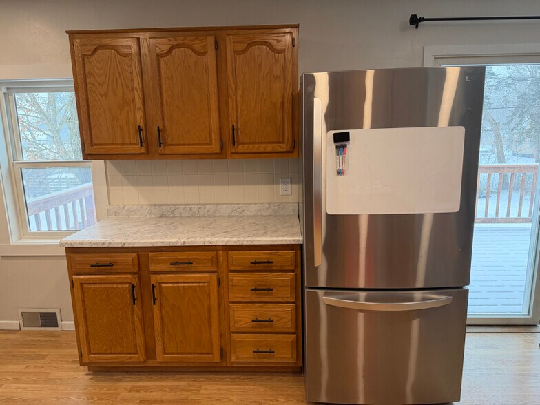 Building Photo - 301 Leif Erikson Dr