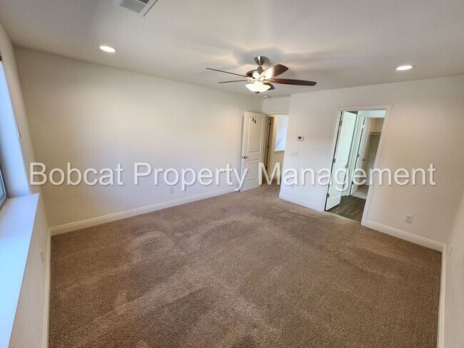Building Photo - 1234 Saltern Dr