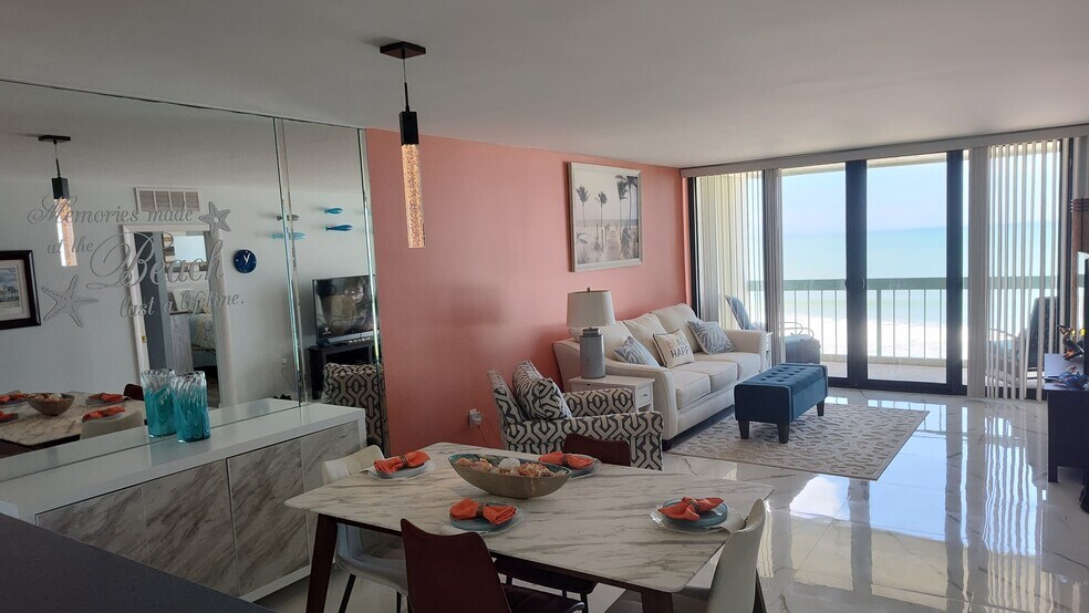 Building Photo - 9940 S Ocean Dr