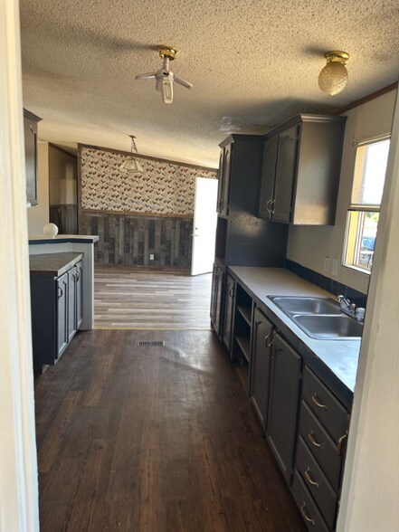 Building Photo - 311 Crescent Meadows Ln