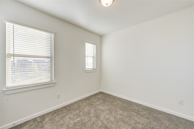 Building Photo - 31918 Holland Arbor Trl