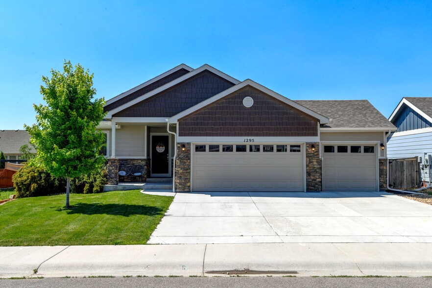 Building Photo - 1295 Wild Basin Rd