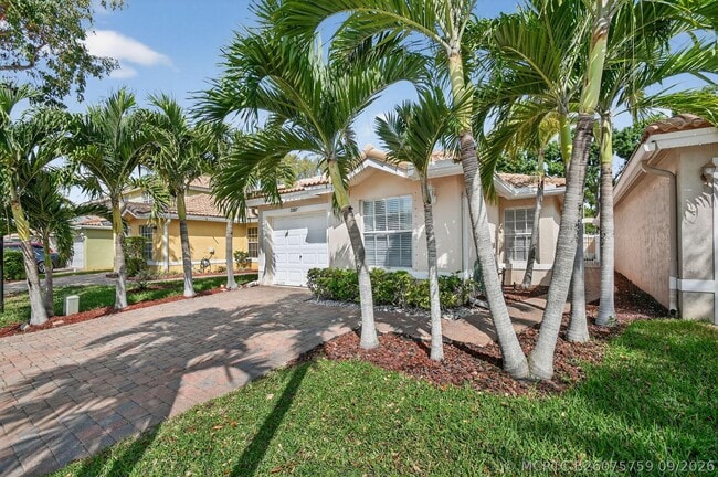 Building Photo - 3387 Commodore Ct