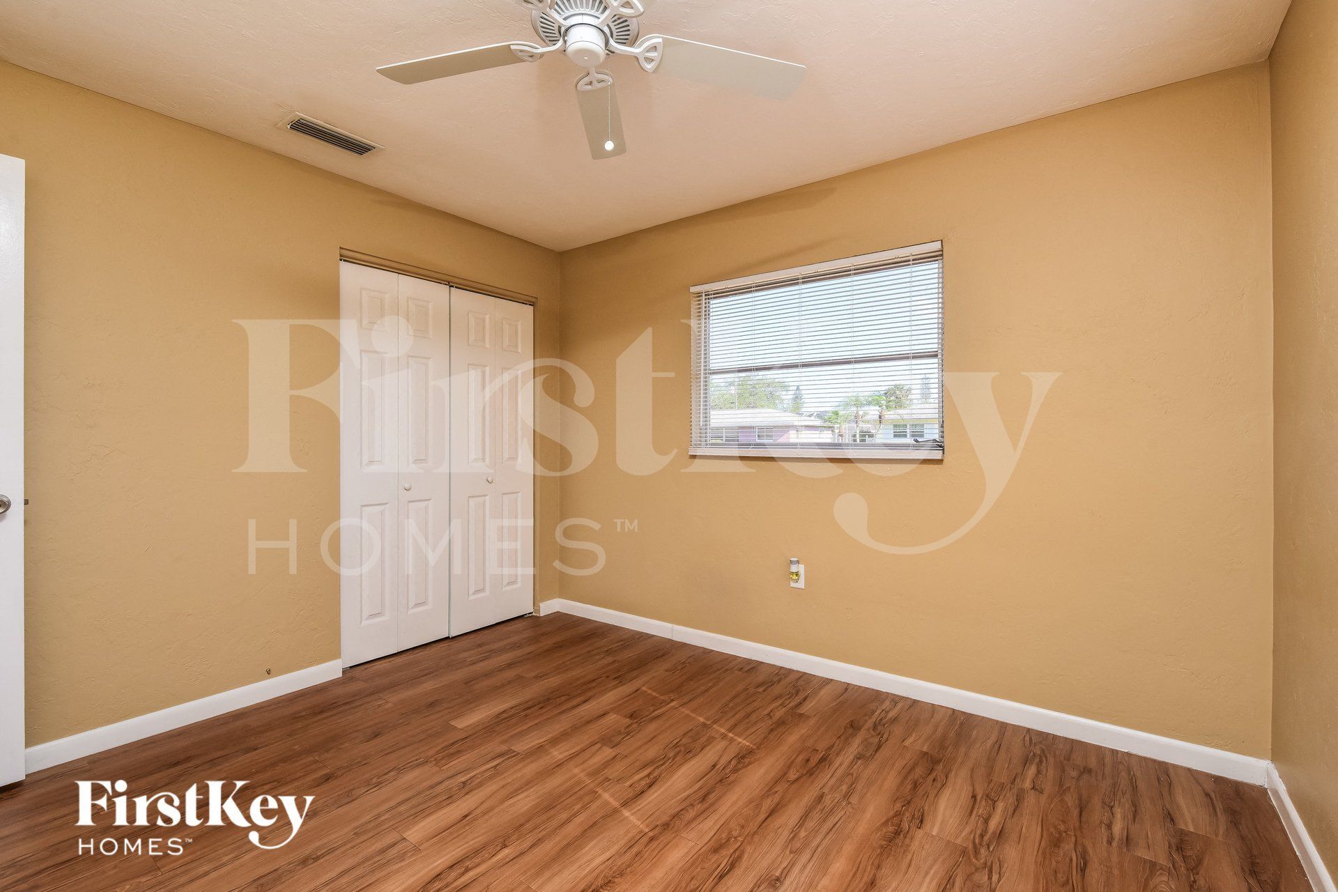 Building Photo - 7218 Jasmine Rd