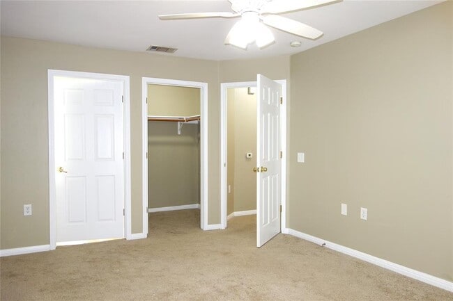 Building Photo - 6308 Perlita Dr