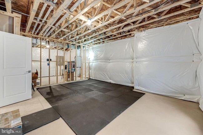 Building Photo - 23765 Fairfield Knl Ct