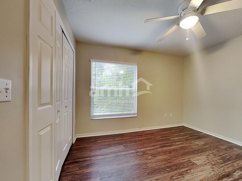 Building Photo - 1127 Dunbridge St