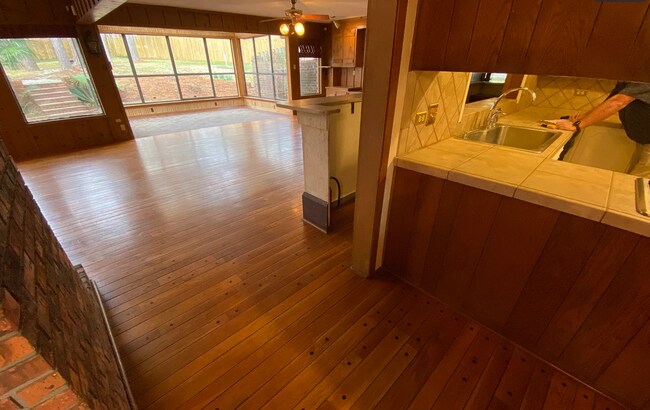 Building Photo - 45 Stonegate Dr