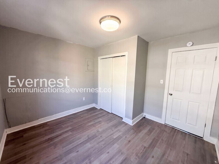 Building Photo - 1825 18th St Ensley