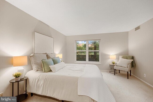 Building Photo - 2100 Langston Blvd.