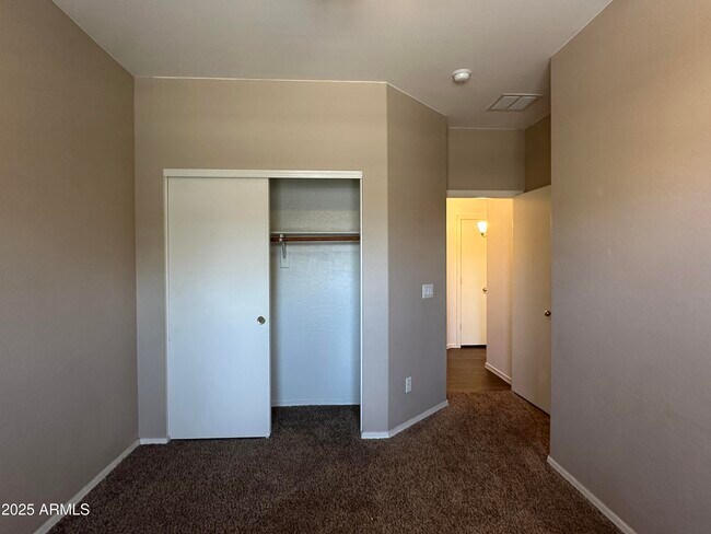 Building Photo - 16843 W Statler St