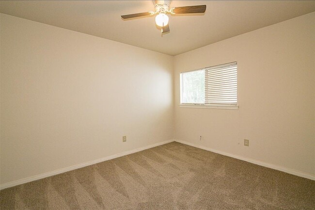 Building Photo - 13301 Prairie Sage Cove