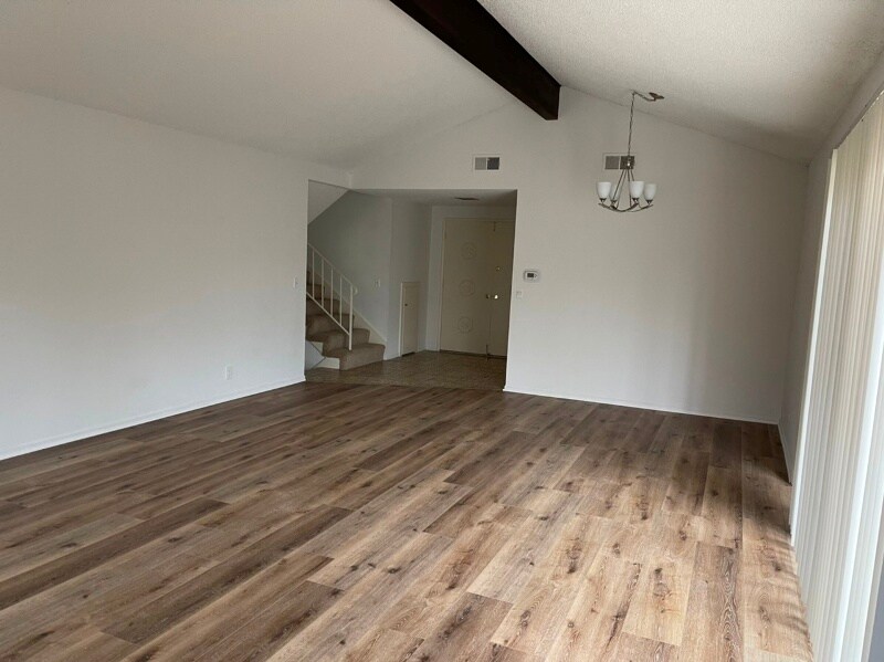 Building Photo - 22913 Juniper Ave