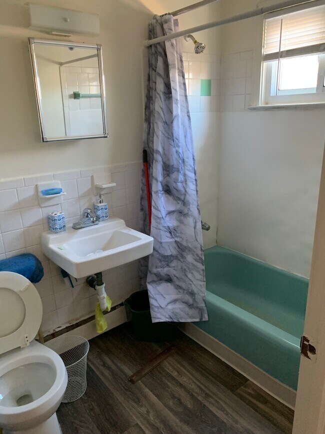 35 Deerfield Ct 35 Deerfield Ct East Hartford CT 06108 Apartment Finder