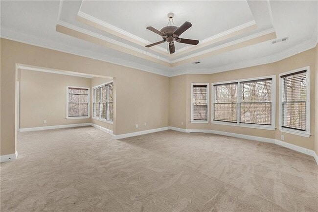 Building Photo - 225 Lake Summit View