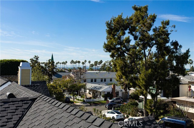 Building Photo - 708 Heliotrope Ave