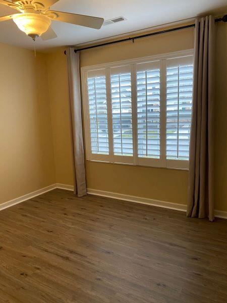 Building Photo - One level living in the Blakewood S/D