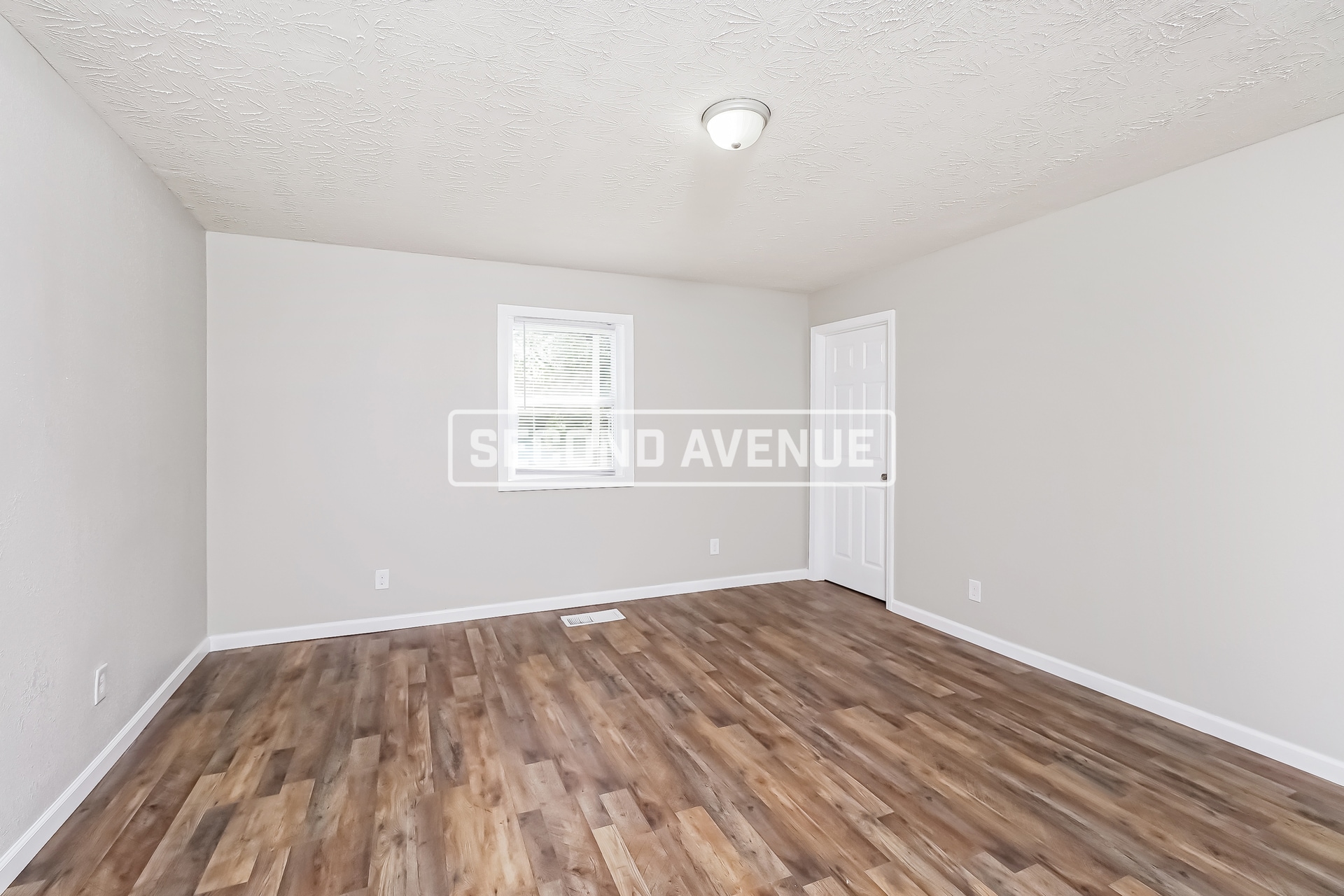 Building Photo - 737 S 37th St