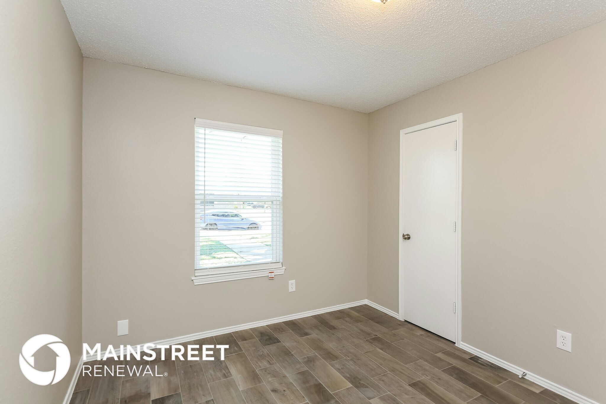 Building Photo - 6230 Hott Springs Dr