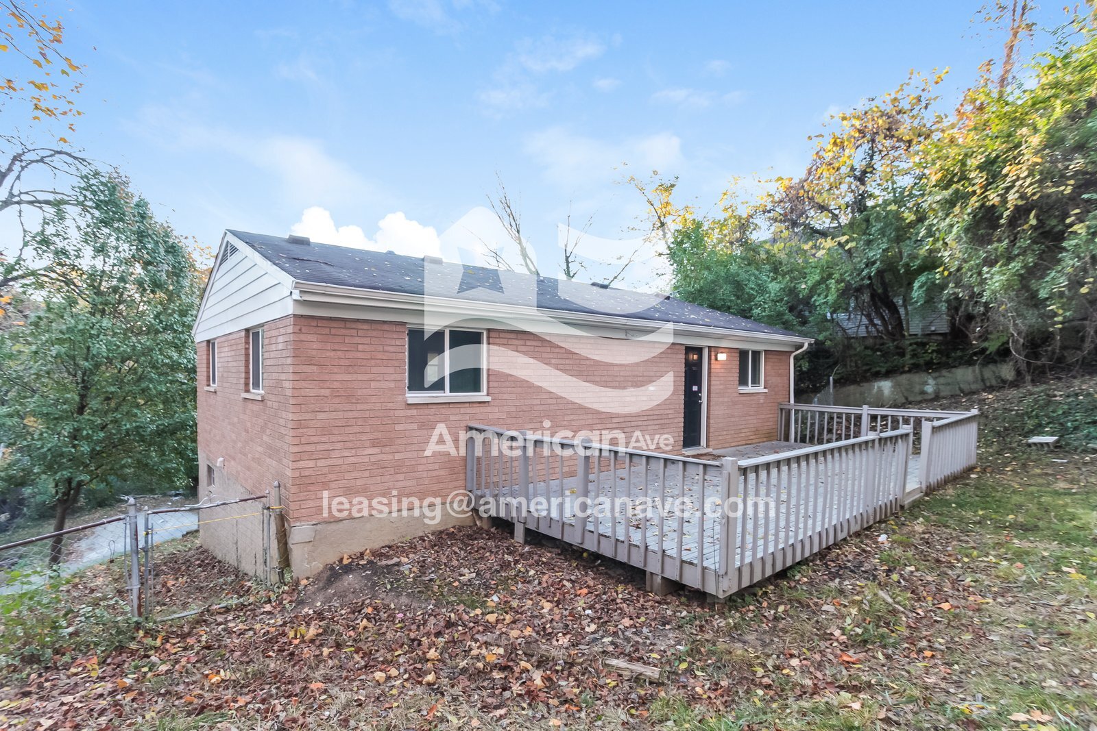 Building Photo - 3075 Percy Ave