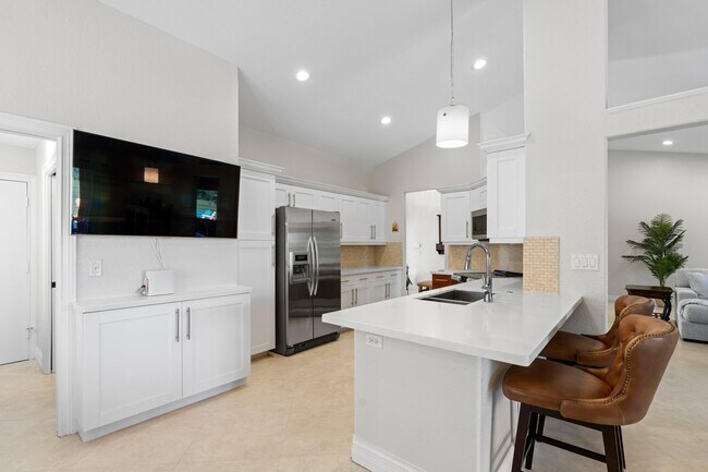 Building Photo - 7598 Fairway Trail