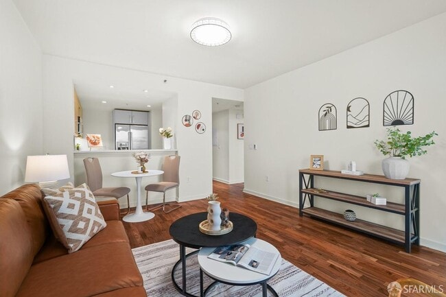 Building Photo - Luxury Condo at The Palms located in South of Market San Francisco