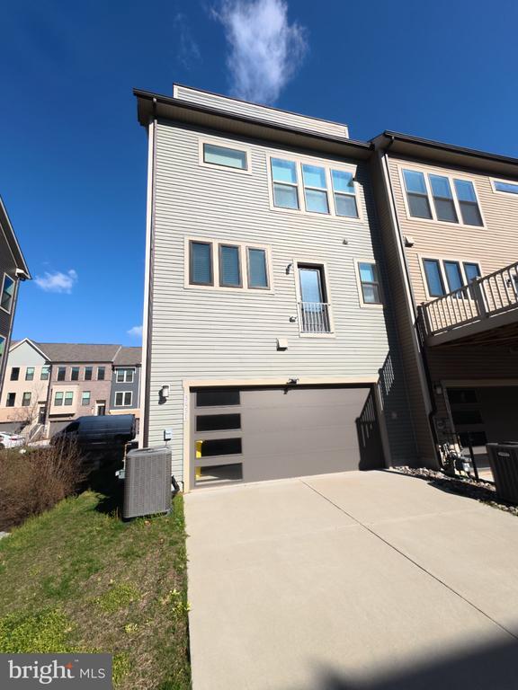 Building Photo - 3451 Watershed Blvd