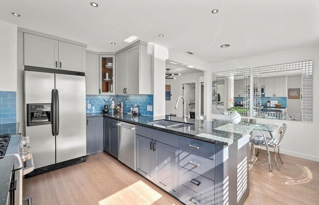 Building Photo - 259 Noe St