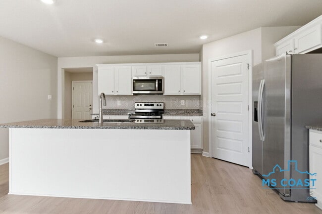 Building Photo - 15336 Leighwood Ln