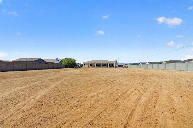 Building Photo - Luxury Meets Country Charm: Custom 5BR Home on Acreage in San Tan Valley