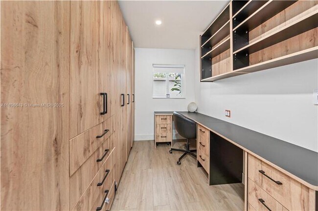 Building Photo - 1320 NE 210th Terrace