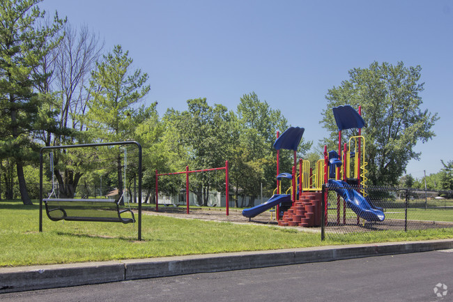 Building Photo - Elgin Manor Apartments