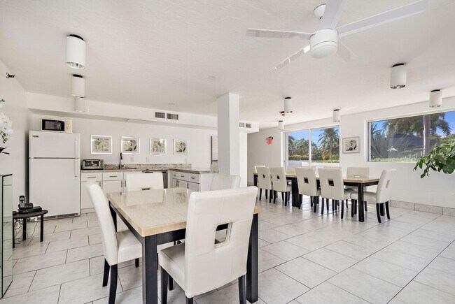 Rec Room - 3901 S Flagler Dr