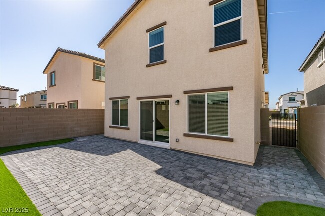 Building Photo - 2646 Snapdragon Fls Ave