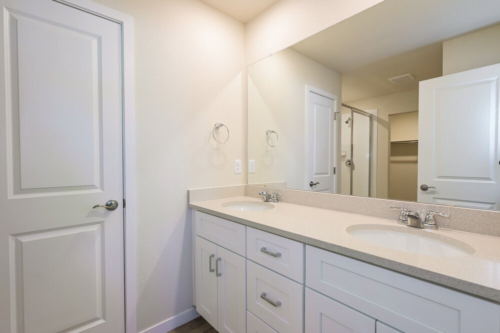 Building Photo - 1448 Orchard St