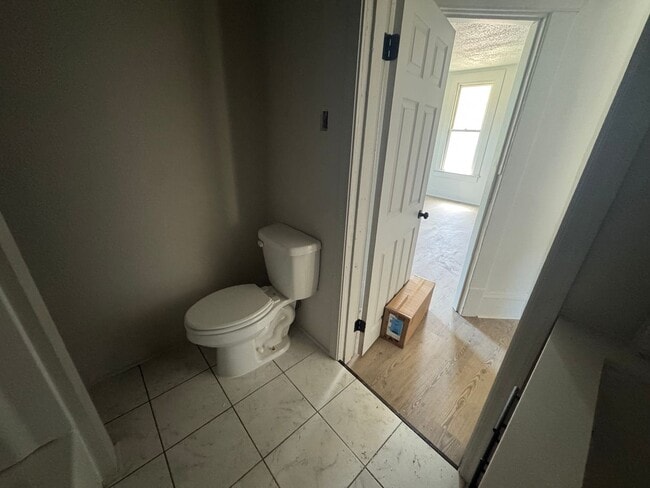 Building Photo - Washington Duplex