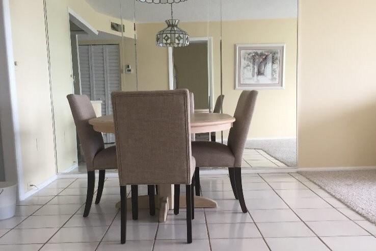Dining Room - 4750 Cove Cir