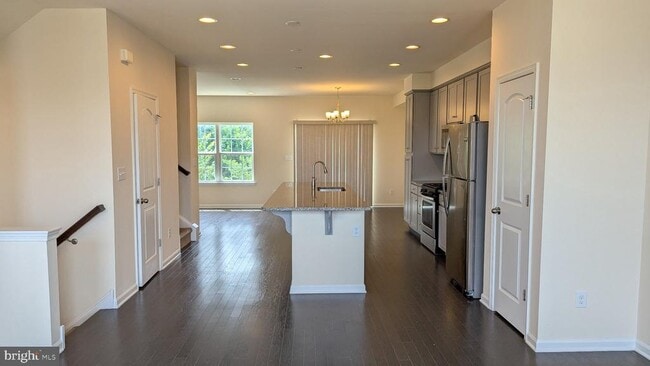 Building Photo - 224 Jenny Dr