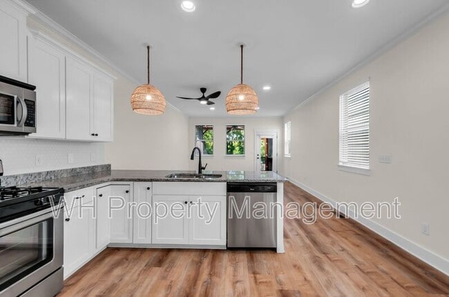 Building Photo - 541 Eastboro Dr